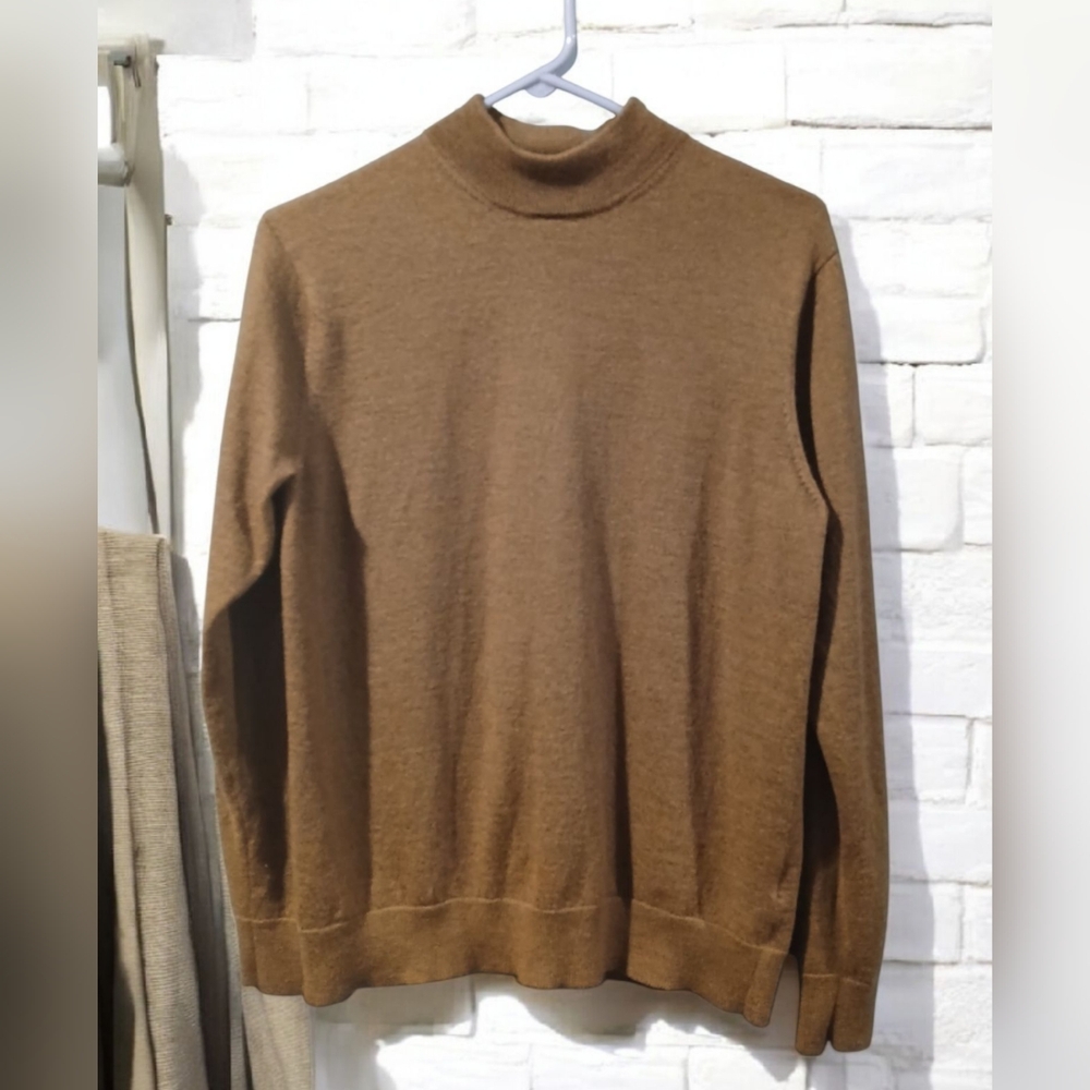100% Merino Wool Beige Mock Neck Sweater Womans Medium Large Old Money VSCO